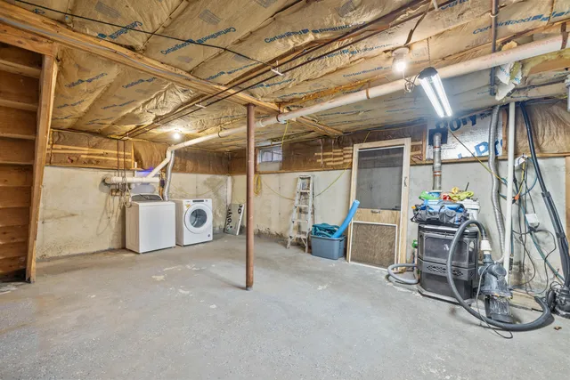 $450,000 | 10 Balsam Lane, Kennebunk, ME 04043