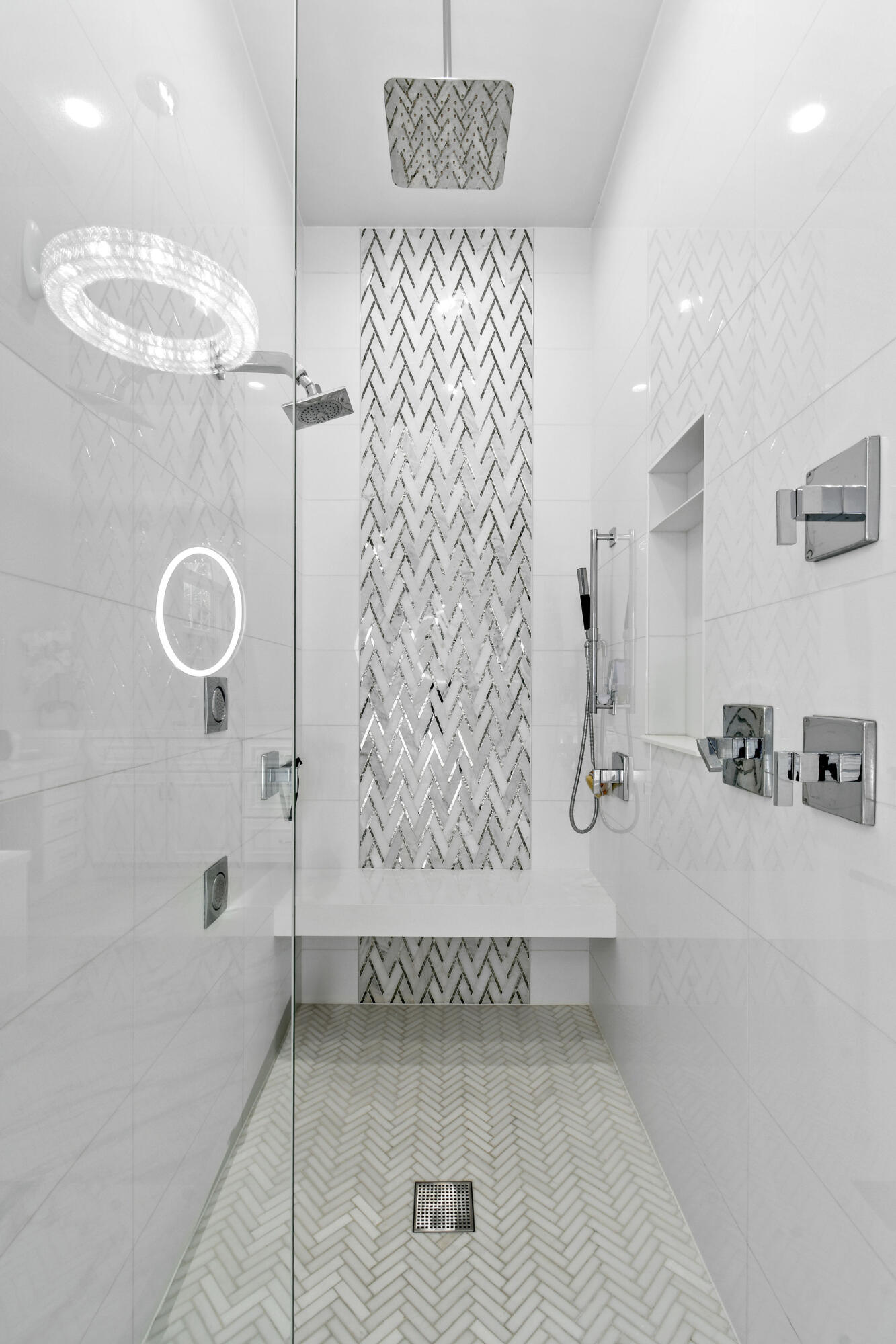 123 Barcelona Drive Jupiter, FL 33458 - Photo 23 of 59 a bathroom with a shower