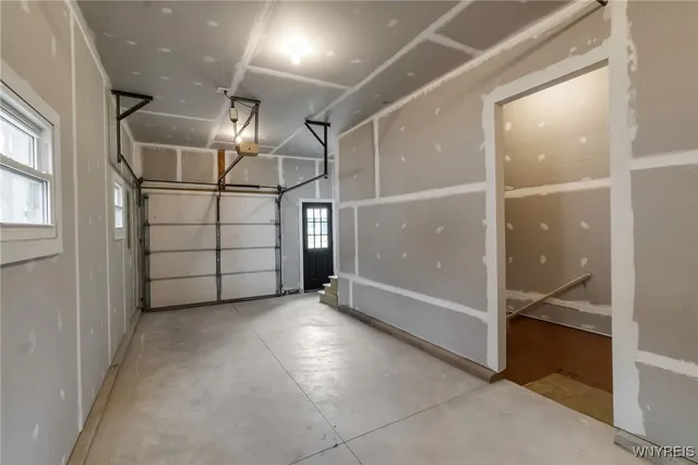 $284,900 | 1554 Meadow Drive, Alden, NY 14004