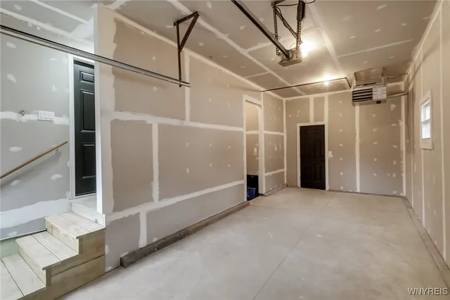 $284,900 | 1554 Meadow Drive, Alden, NY 14004