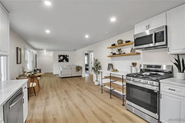 $284,900 | 1554 Meadow Drive, Alden, NY 14004