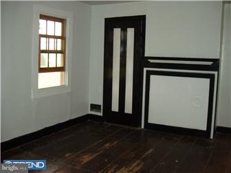 694 Rte 524 Allentown, NJ 08501 - Photo 8 of 12 Bedroom