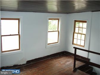 694 Rte 524 Allentown, NJ 08501 - Photo 10 of 12 Bedroom