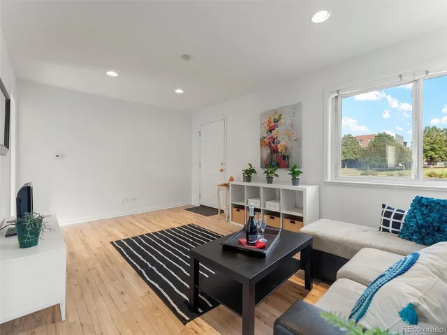 $400,000 | 2865 Quebec Street, Denver, CO 80207