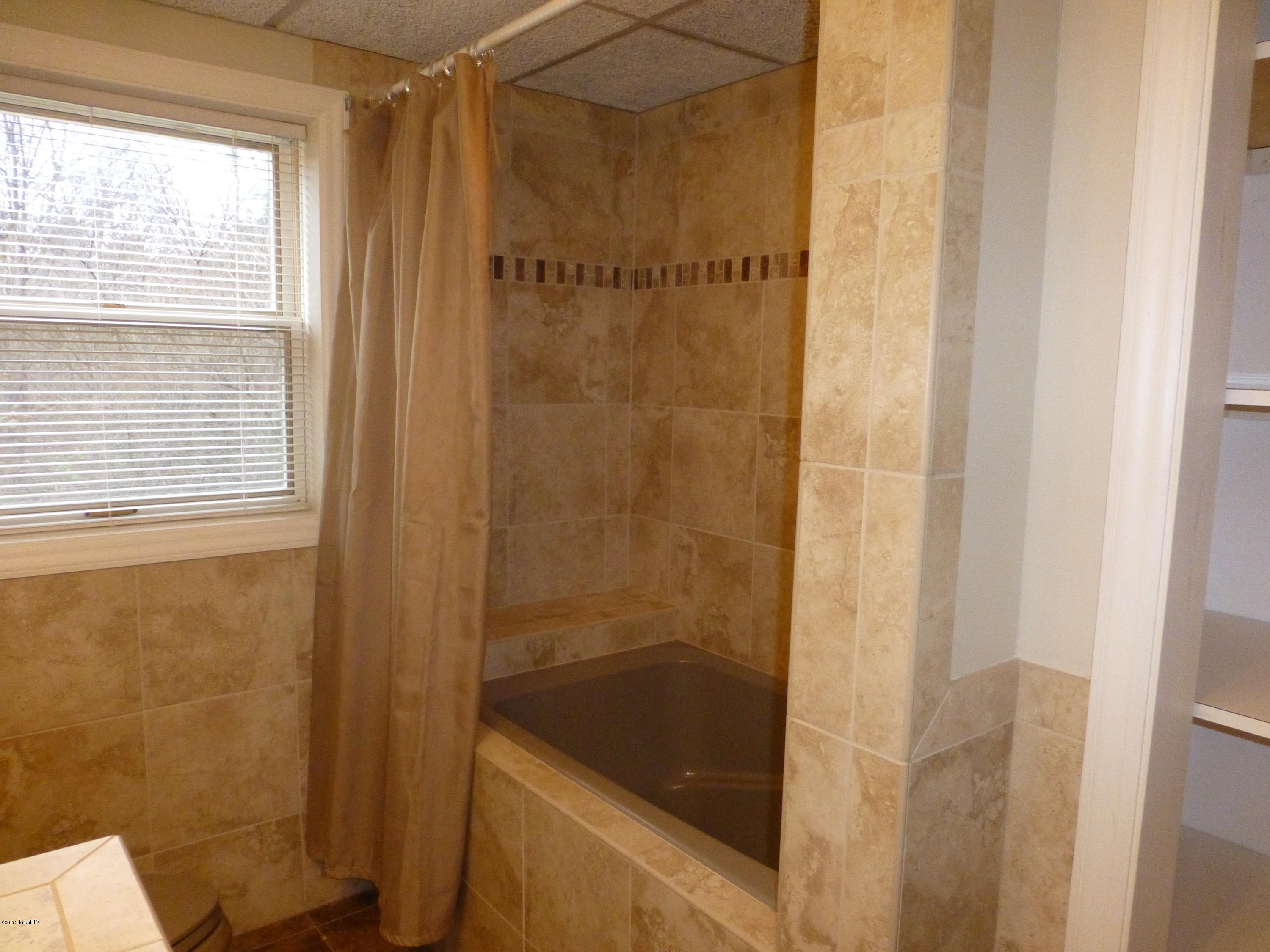 7032 Abrahamson Road Ludington, MI 49431 - Photo 18 of 27 P1040313