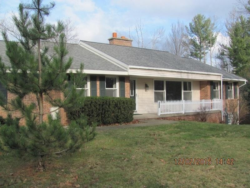 7032 Abrahamson Road Ludington, MI 49431 - Photo 2 of 27 IMG_2467
