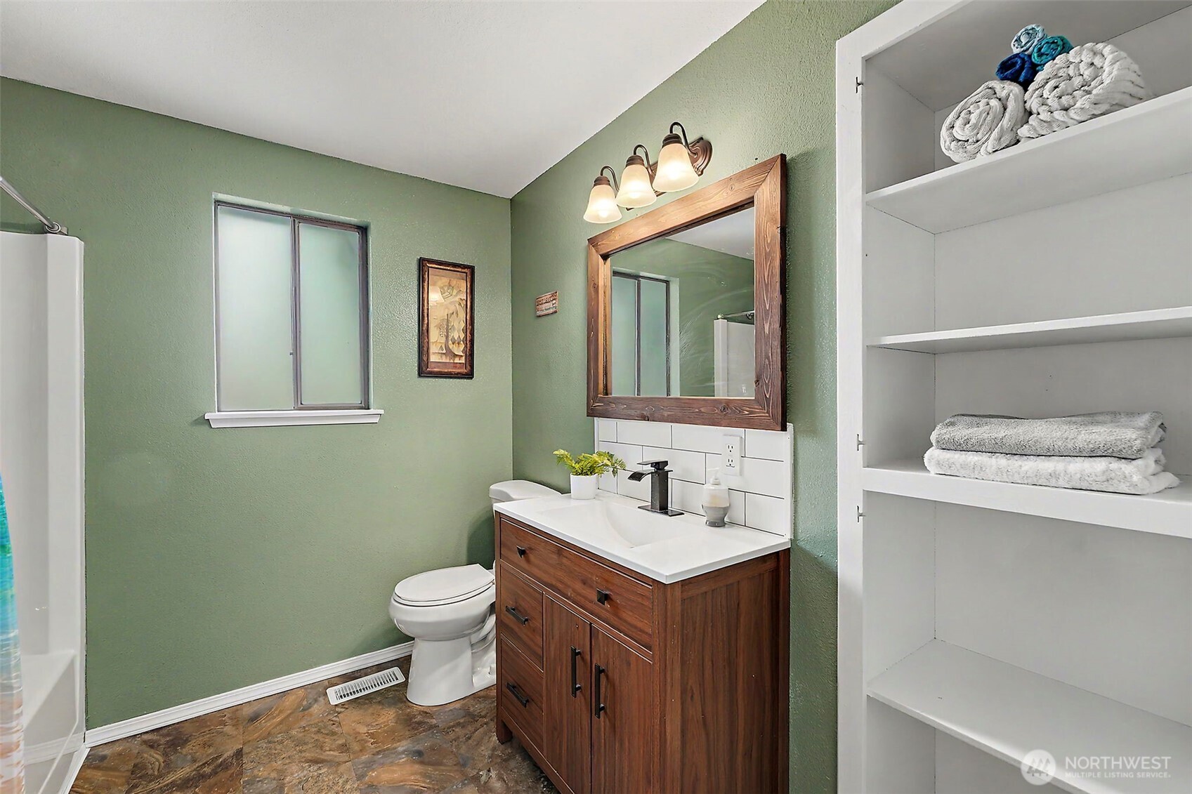 11123 Shaw Road Southeast Yelm, WA 98597 - Photo 12 of 35 Gallery Image 12