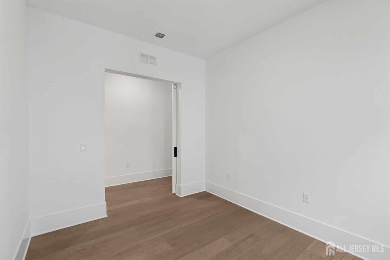 43 Brewer Way Plainsboro, NJ 08536 - Photo 17 of 31