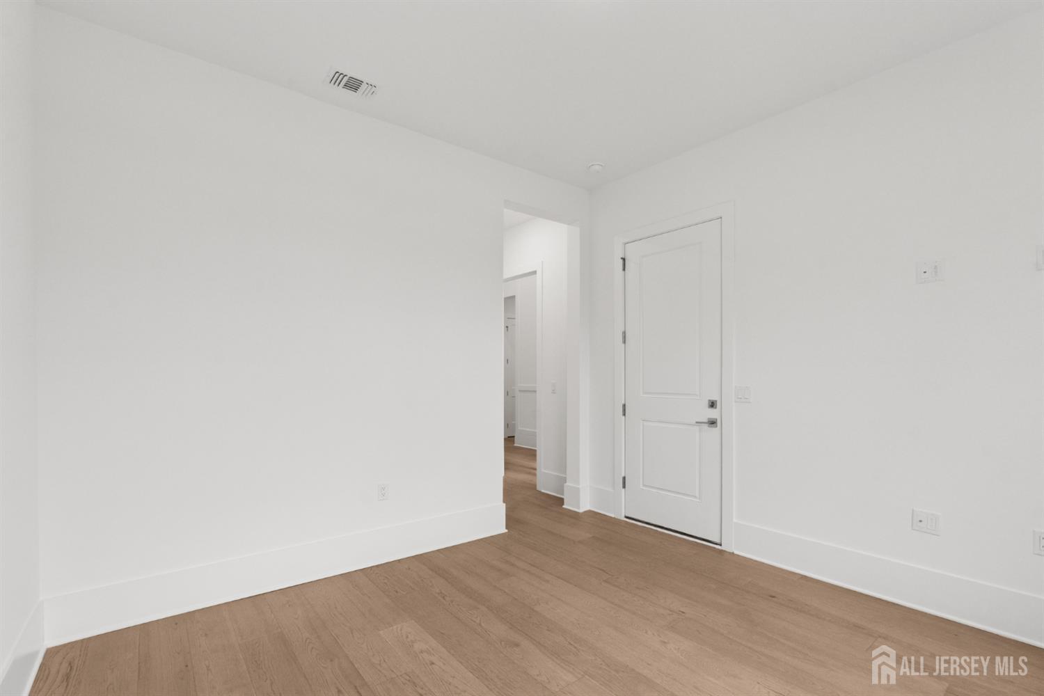 43 Brewer Way Plainsboro, NJ 08536 - Photo 8 of 31