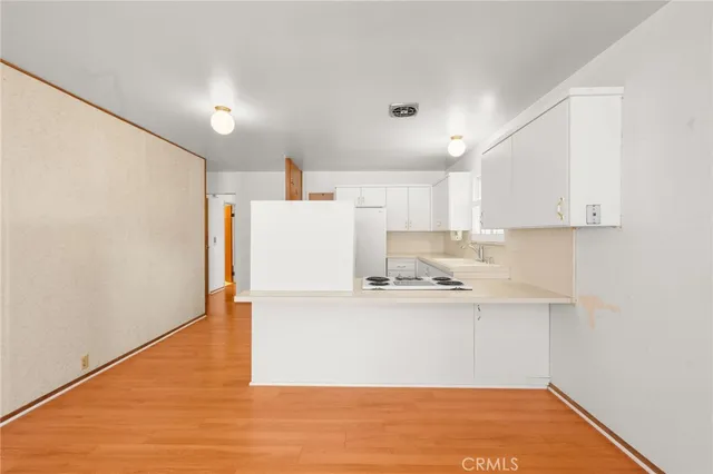 $824,900 | 2040 West Glenwood Place, Santa Ana, CA 92704