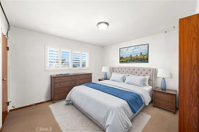 $824,900 | 2040 West Glenwood Place, Santa Ana, CA 92704