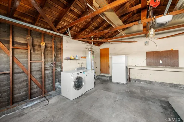 $824,900 | 2040 West Glenwood Place, Santa Ana, CA 92704