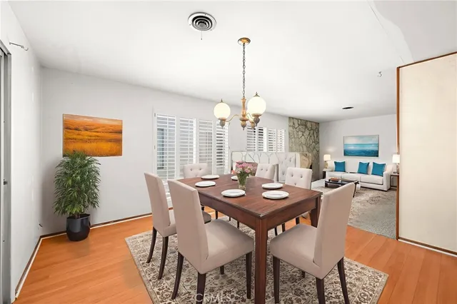 $824,900 | 2040 West Glenwood Place, Santa Ana, CA 92704