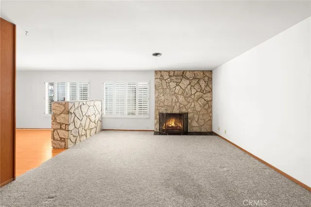 $824,900 | 2040 West Glenwood Place, Santa Ana, CA 92704