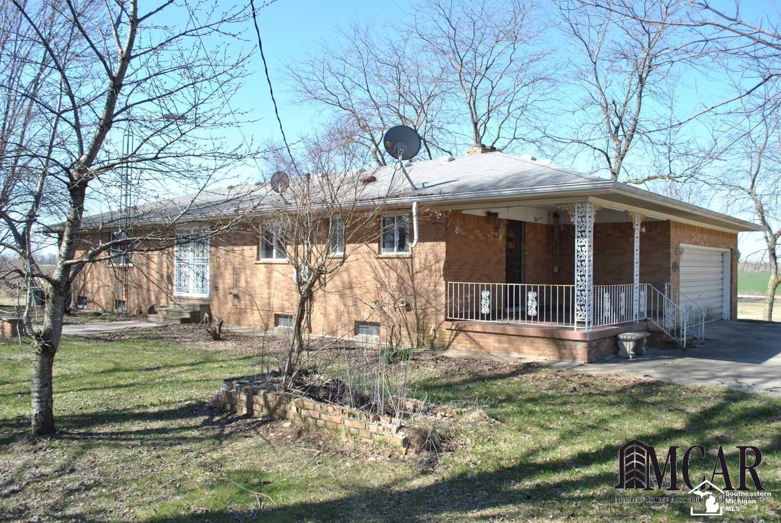 12114 Wanty Road Milan, MI 48160 - Photo 4 of 19 21437778-3.JPG