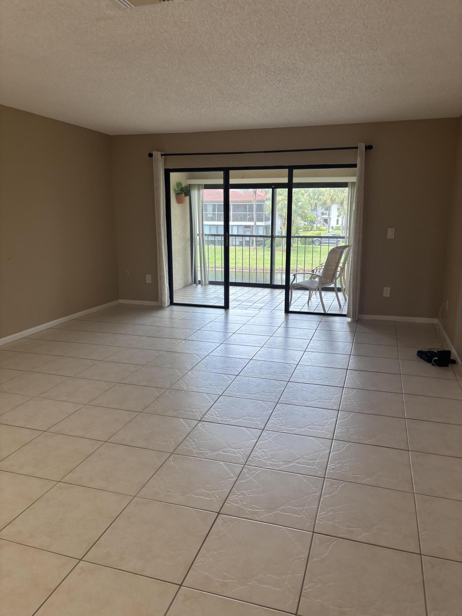 21500 Cypress Hammock Drive, Unit 38F Boca Raton, FL 33428 - Photo 5 of 15 IMG_3527