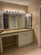 21500 Cypress Hammock Drive, Unit 38F Boca Raton, FL 33428 - Photo 9 of 15 38f master vanity