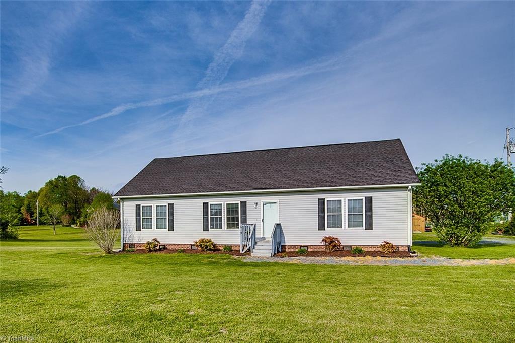 679 Wright Country Road Ramseur, NC 27316 - Photo 3 of 28