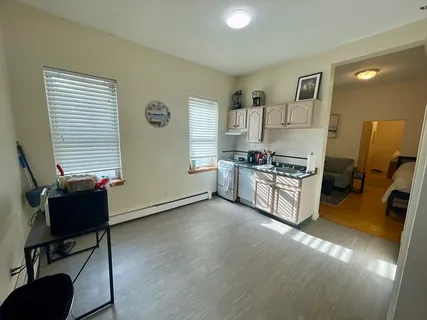 $2,100 | 206 Chestnut Hill Avenue, Unit 4, Boston, MA 02135