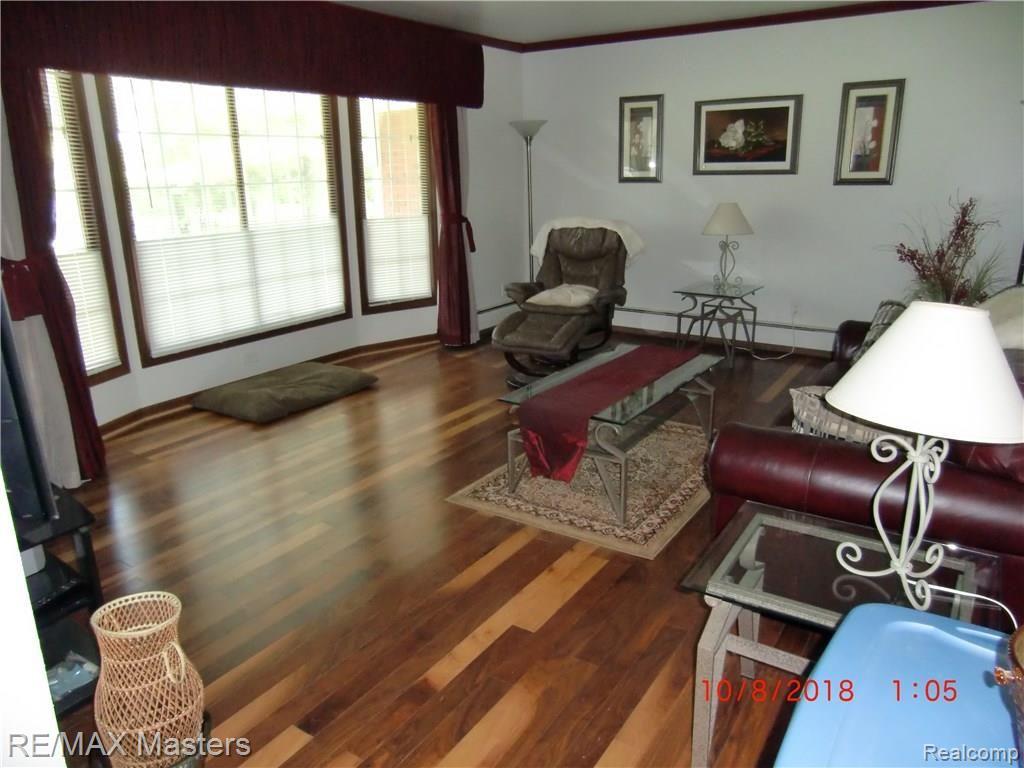 28525 Brandes Road Flat Rock, MI 48134 - Photo 9 of 29 CIMG3956.JPG