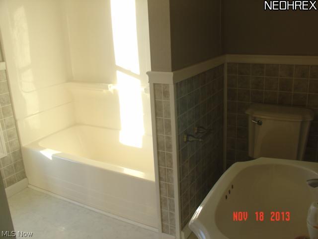2506 Nicholas Place Northwest Canton, OH 44708 - Photo 9 of 10