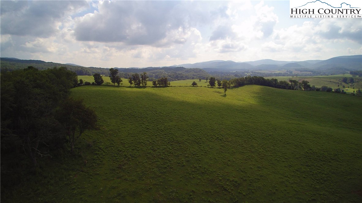 177 Virginia Highlander Road Sugar Grove, VA 24375 - Photo 11 of 37 Gallery Image 11