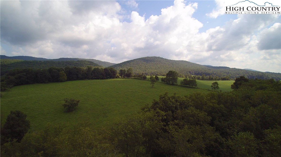 177 Virginia Highlander Road Sugar Grove, VA 24375 - Photo 12 of 37 Gallery Image 12