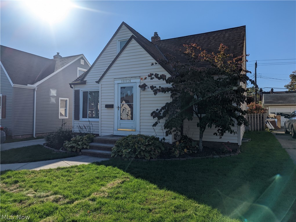 10014 McCracken Road Garfield Heights, OH 44125 - Photo 1 of 31
