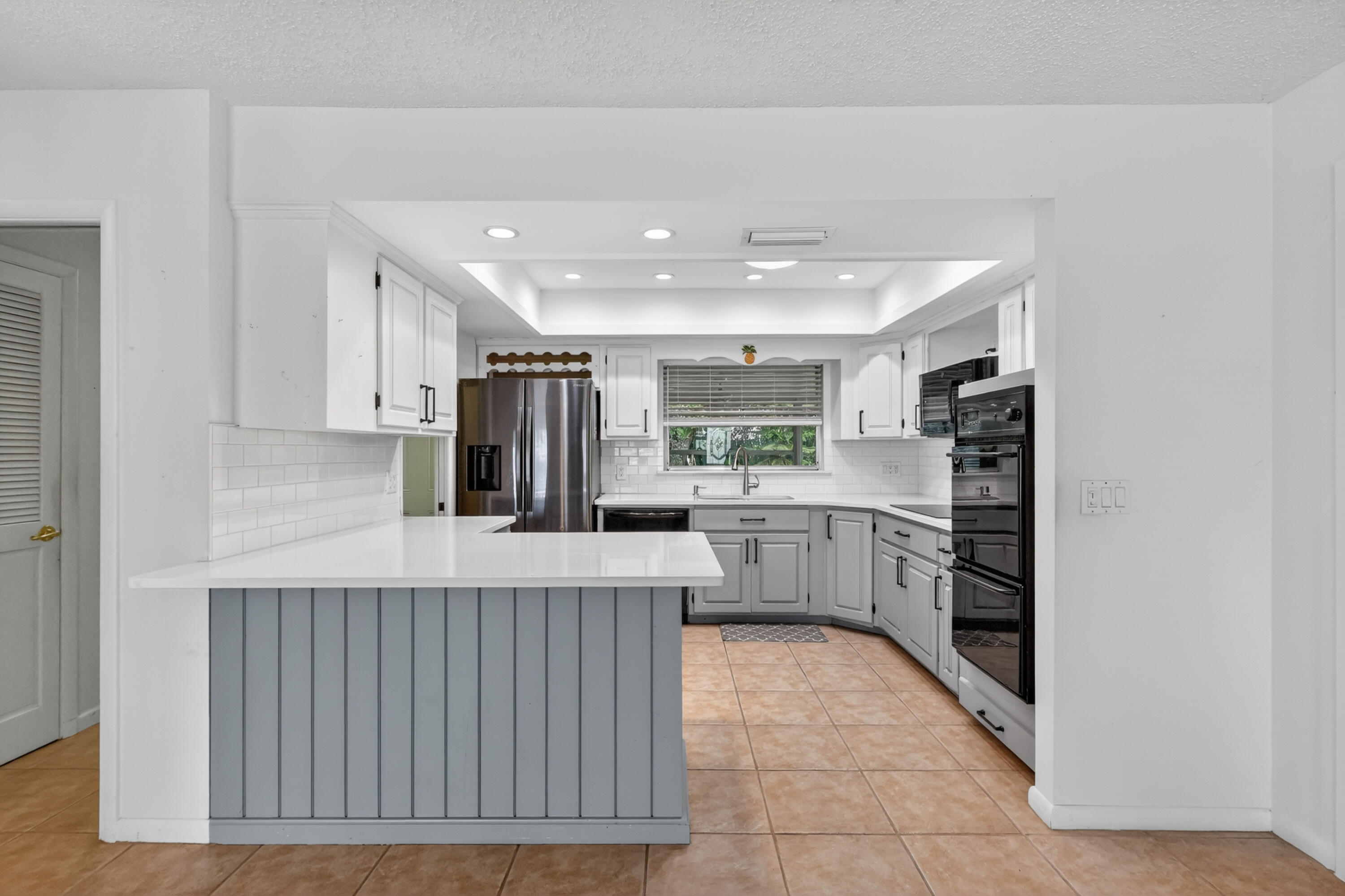 1233 Northwest River Terrace Stuart, FL 34994 - Photo 17 of 85 14-print-7R7A6704