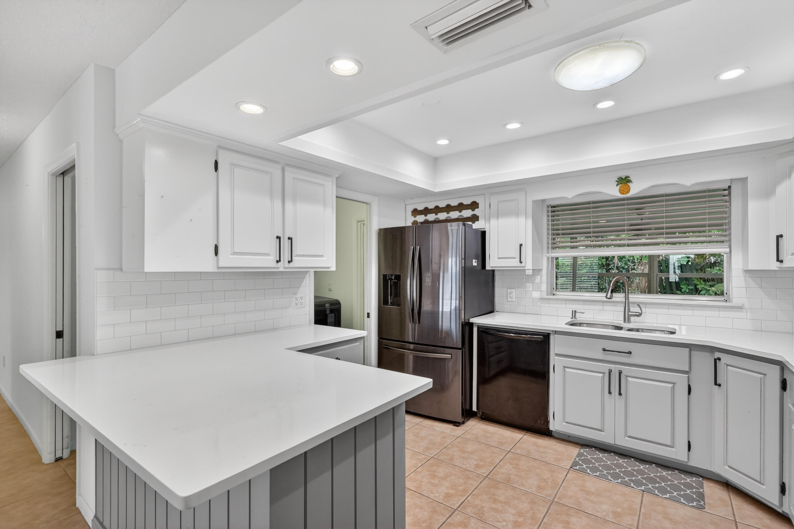 1233 Northwest River Terrace Stuart, FL 34994 - Photo 18 of 85 15-print-7R7A6709