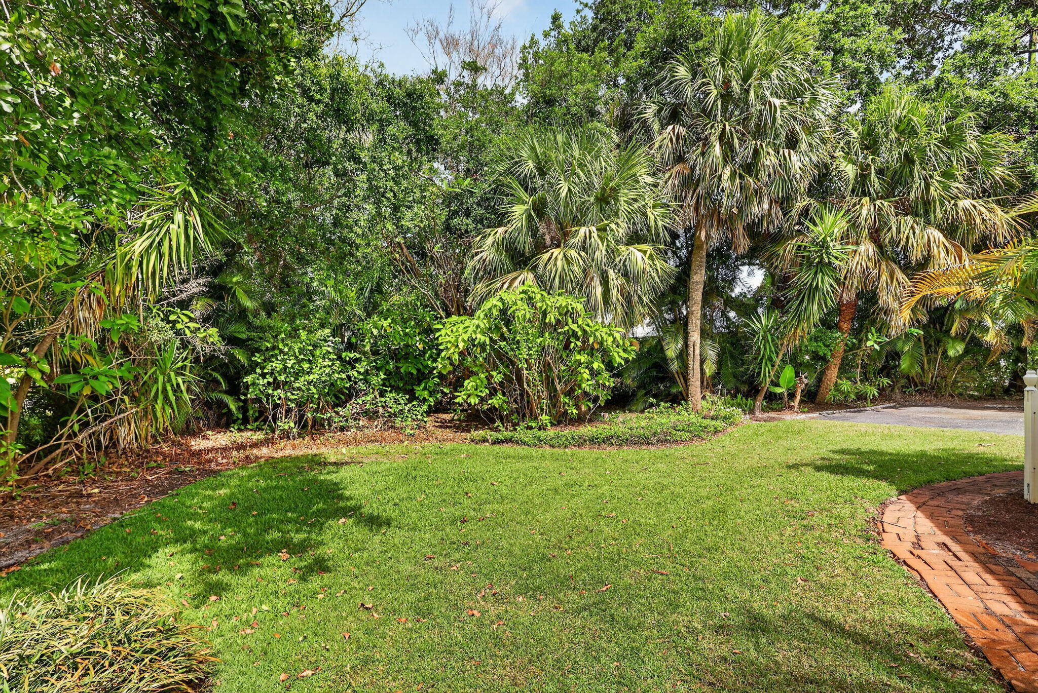 1233 Northwest River Terrace Stuart, FL 34994 - Photo 3 of 85 58-web-or-mls-7R7A6614