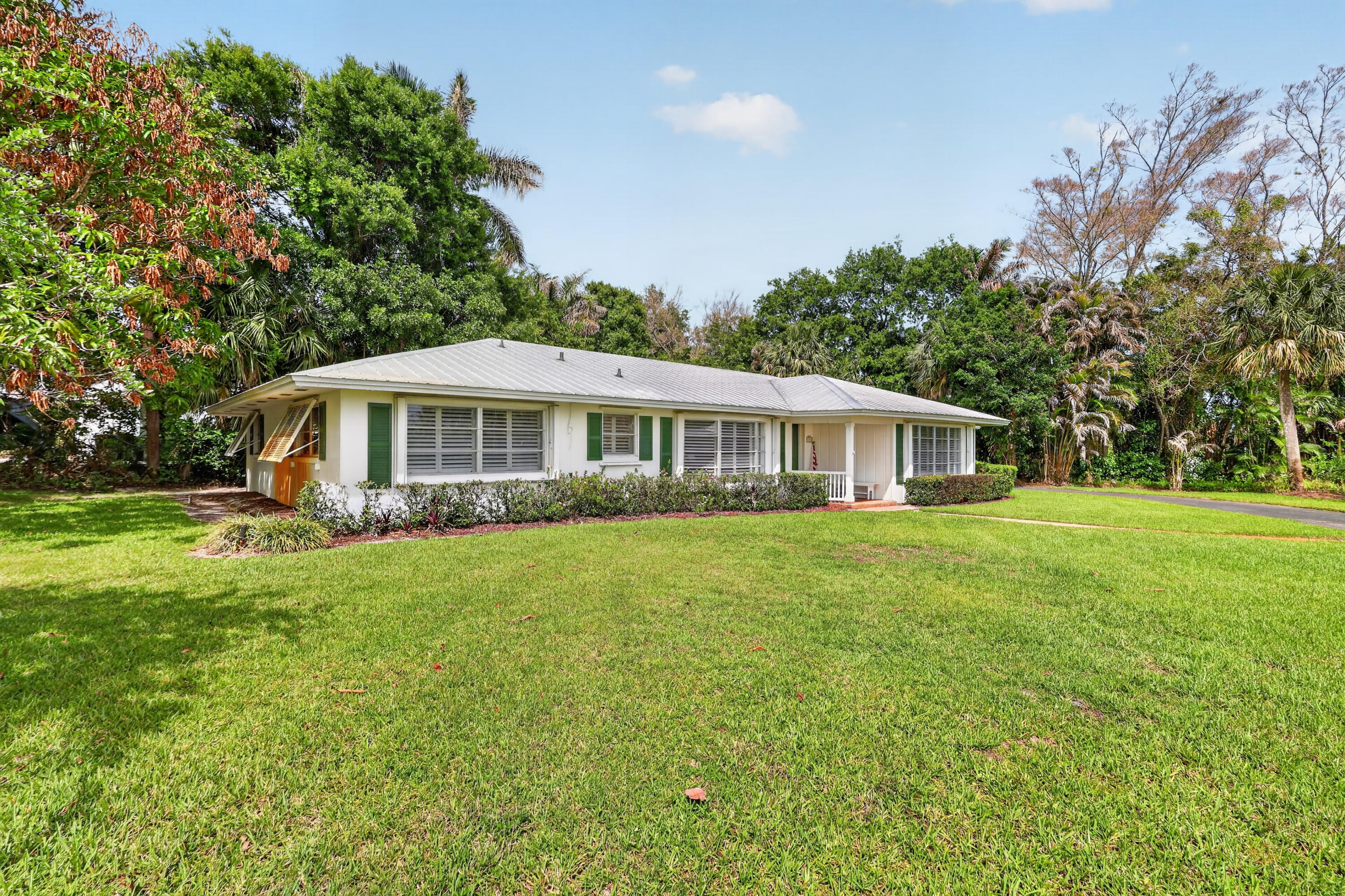 1233 Northwest River Terrace Stuart, FL 34994 - Photo 5 of 85 2-print-7R7A6564