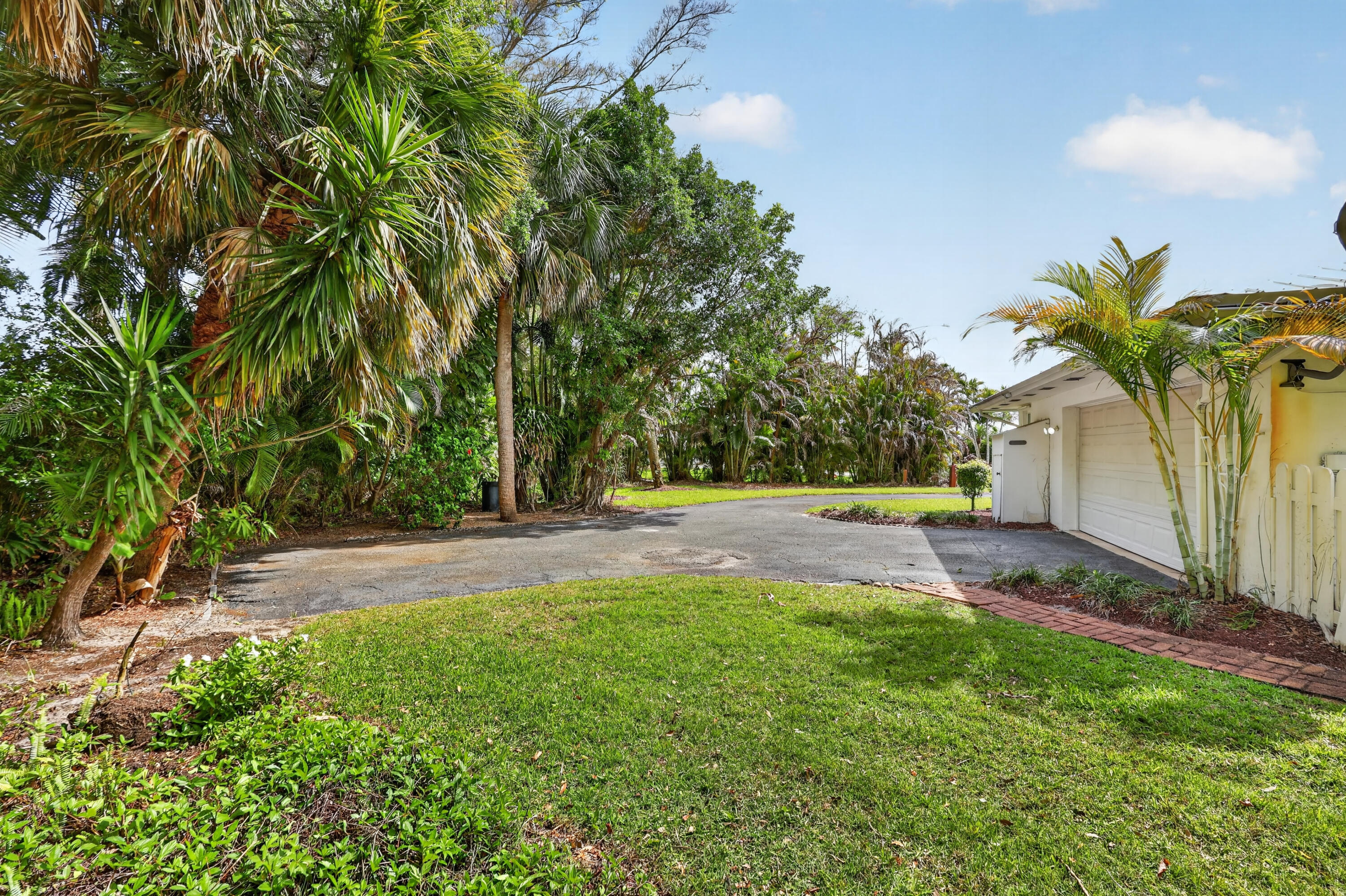 1233 Northwest River Terrace Stuart, FL 34994 - Photo 55 of 85 52-print-7R7A6584