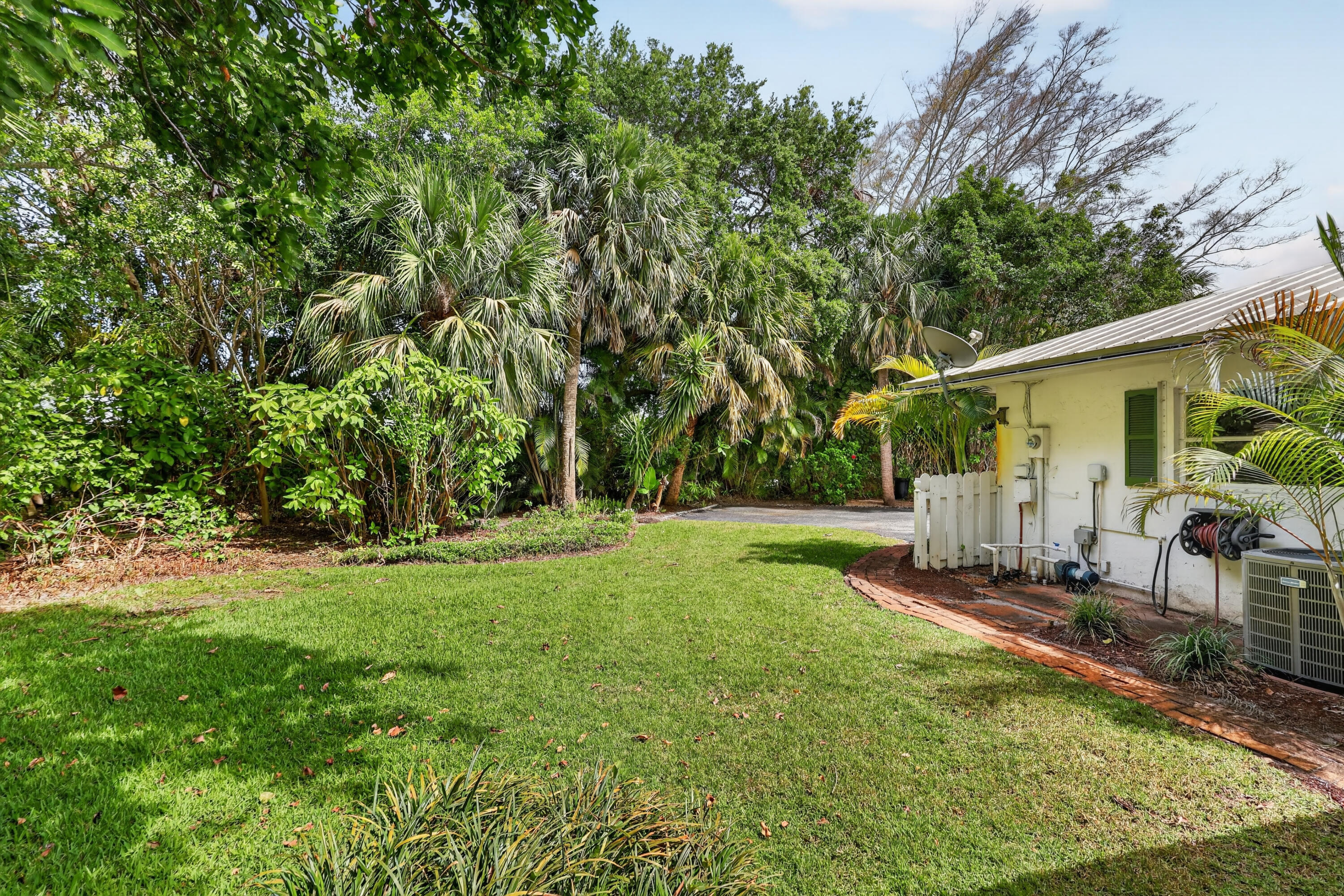 1233 Northwest River Terrace Stuart, FL 34994 - Photo 59 of 85 57-print-7R7A6609