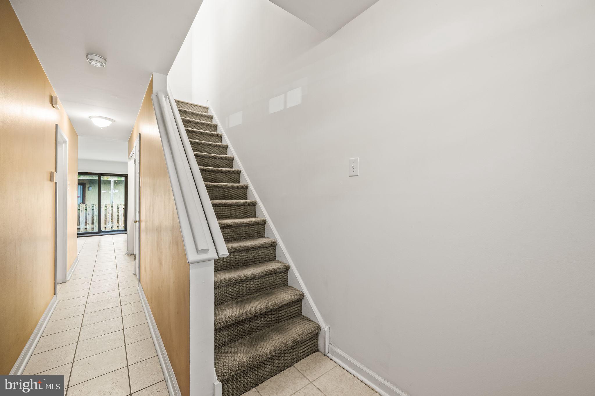 1018 West Ritner Street Philadelphia, PA 19148 - Photo 2 of 19 1st Floor Entry