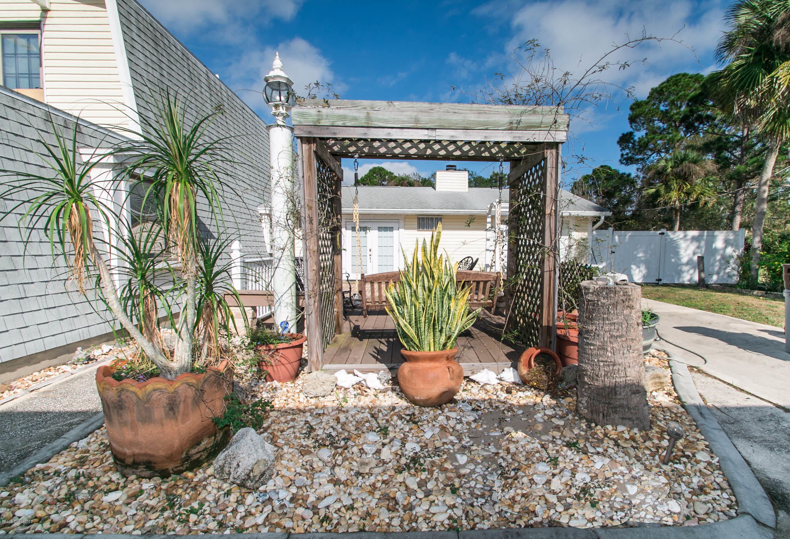 4555 Rector Road Cocoa, FL 32926 - Photo 22 of 31 Pergola