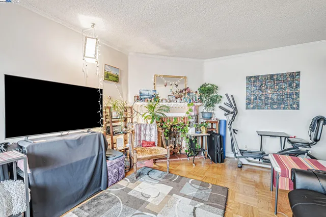 $795,000 | 1942 Jennings Street, San Francisco, CA 94124