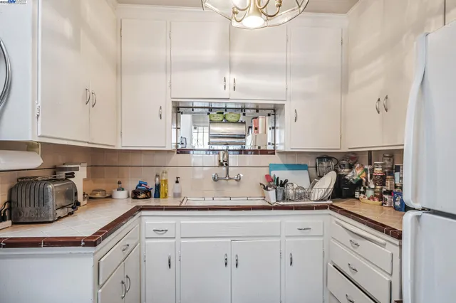 $795,000 | 1942 Jennings Street, San Francisco, CA 94124