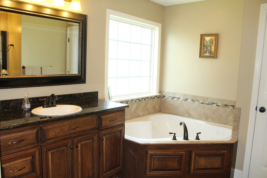 2807 Rabbit Ridge Run Valdosta, GA 31605 - Photo 13 of 25 Gallery Image 13