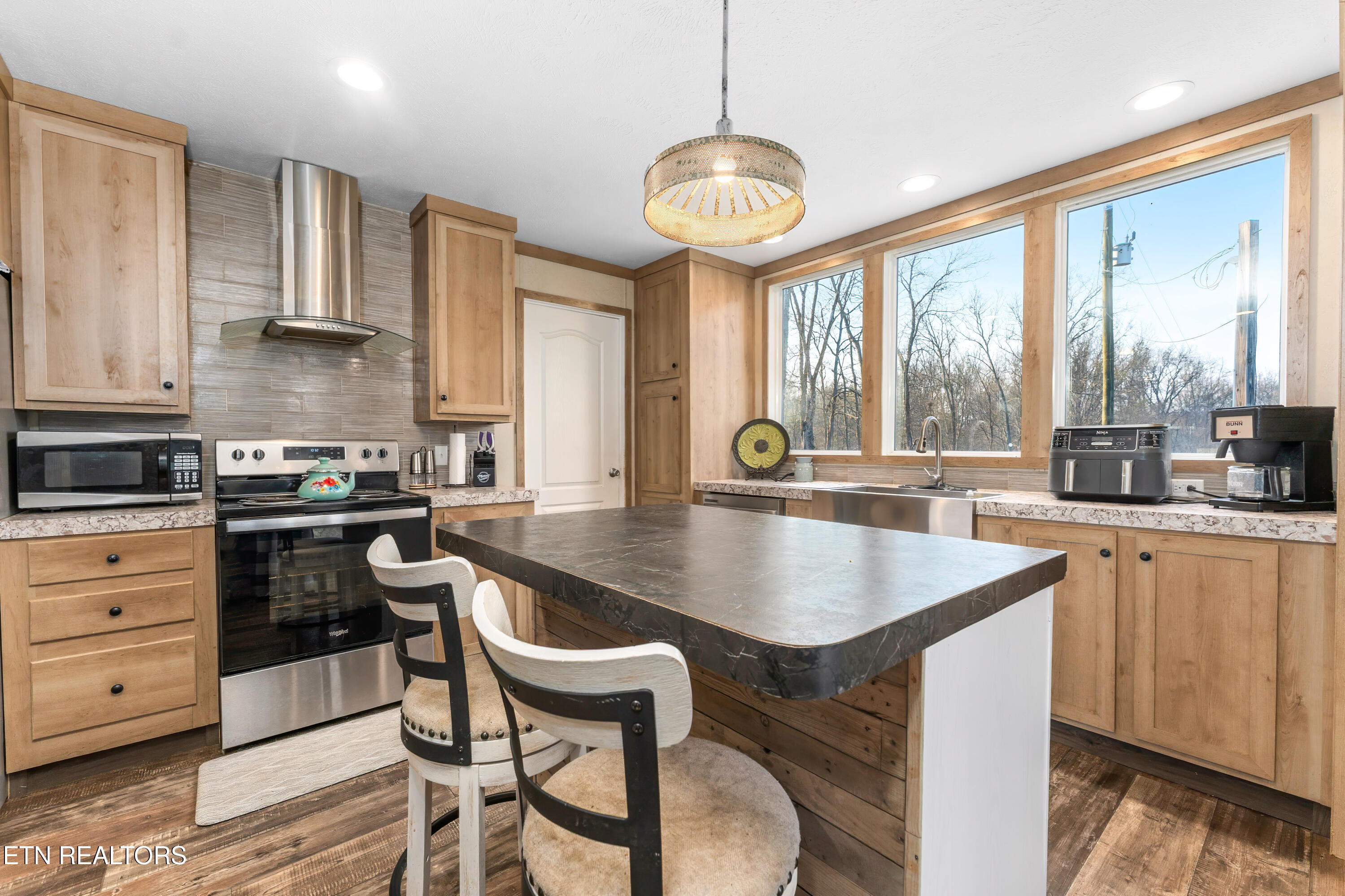 335 South Rogers Road Seymour, TN 37865 - Photo 3 of 27 _DSC0457-Edit