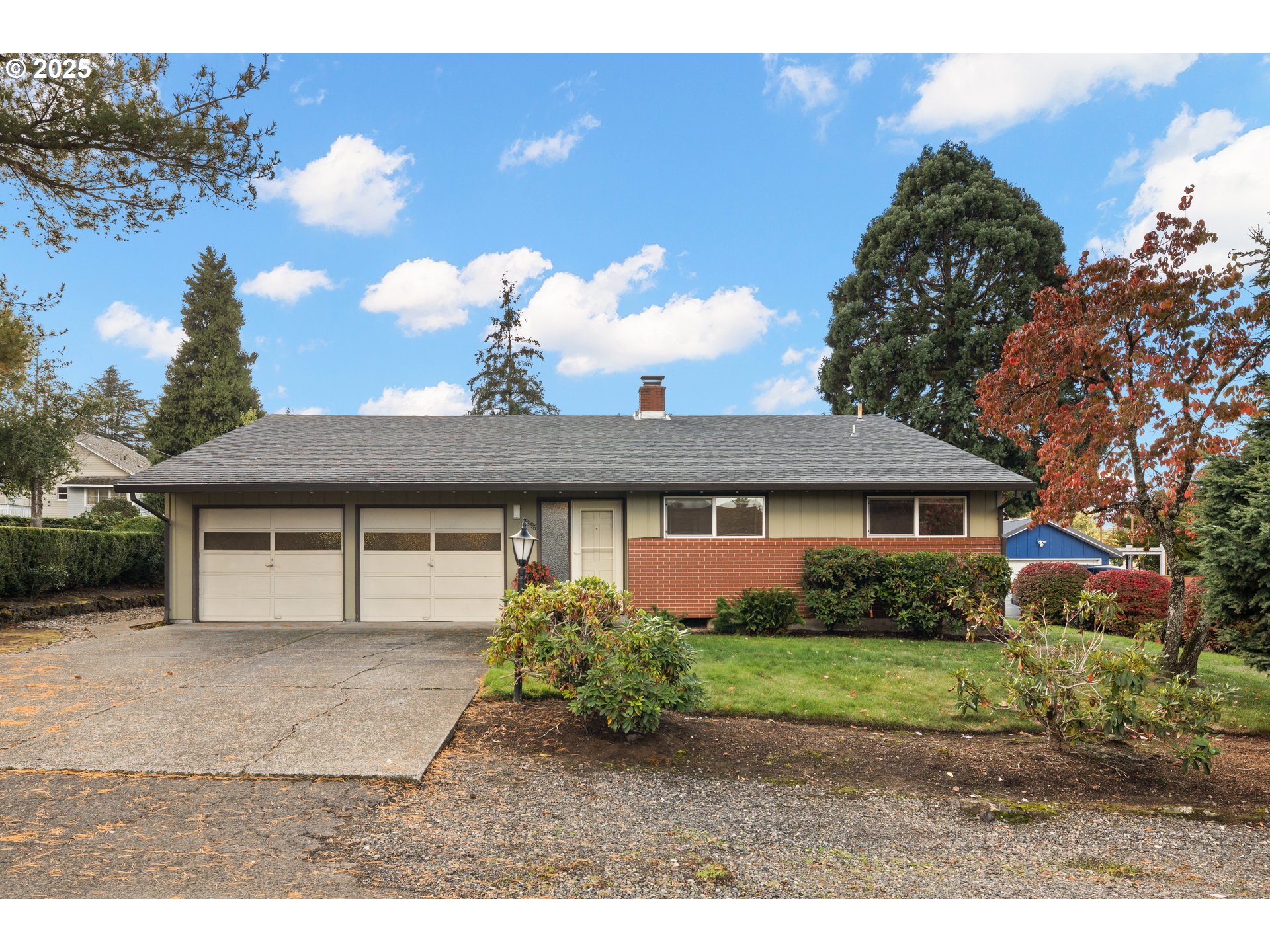 3396 Southeast Loeffelman Road Milwaukie, OR 97222 - Photo 1 of 41 a view of a front of house with a yard