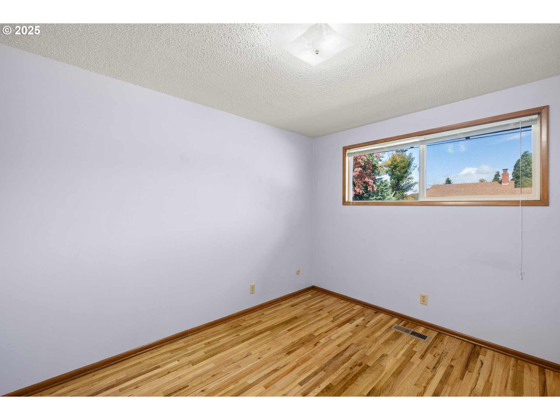 3396 Southeast Loeffelman Road Milwaukie, OR 97222 - Photo 20 of 41 a view of empty room