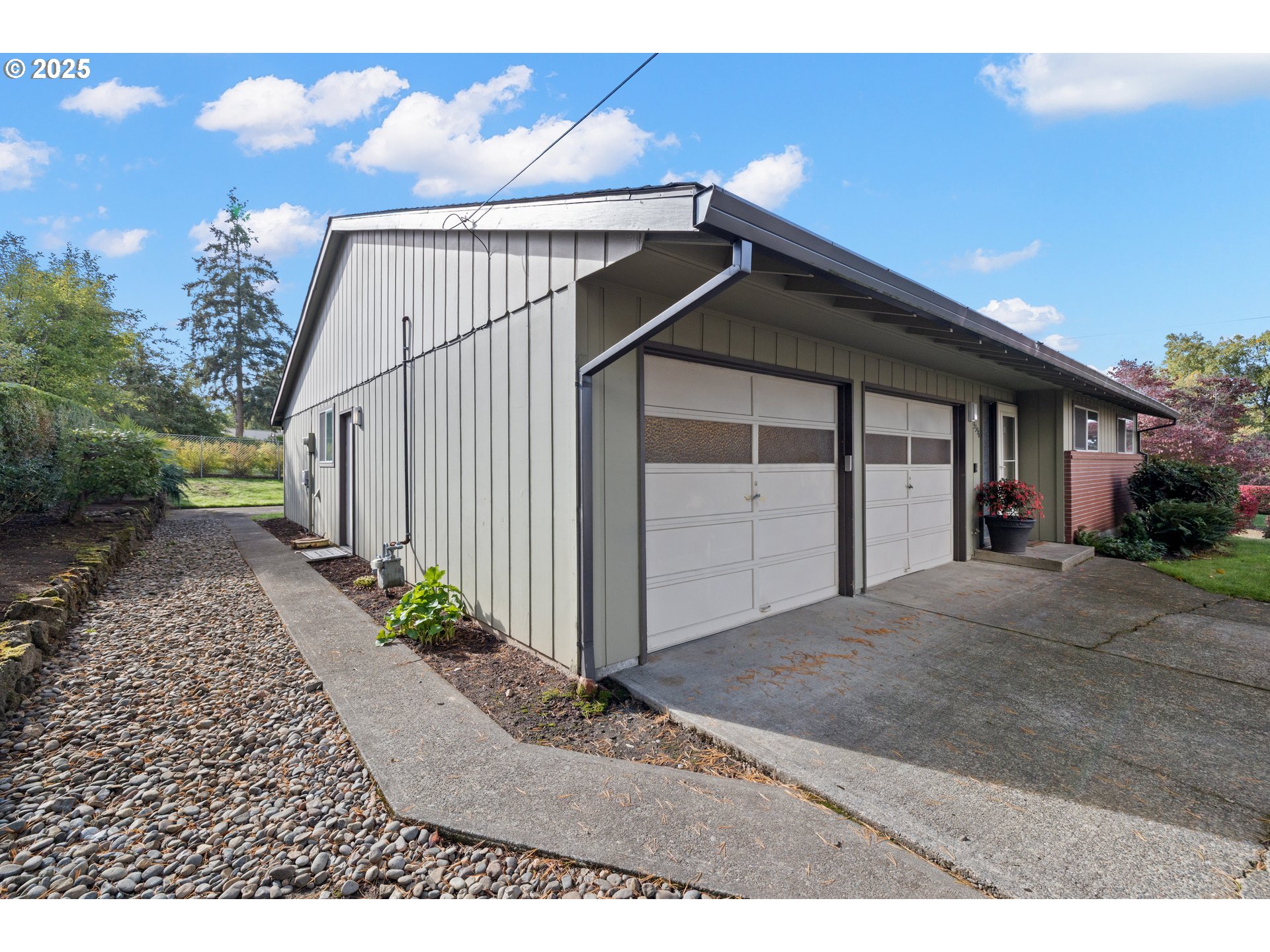 3396 Southeast Loeffelman Road Milwaukie, OR 97222 - Photo 28 of 41