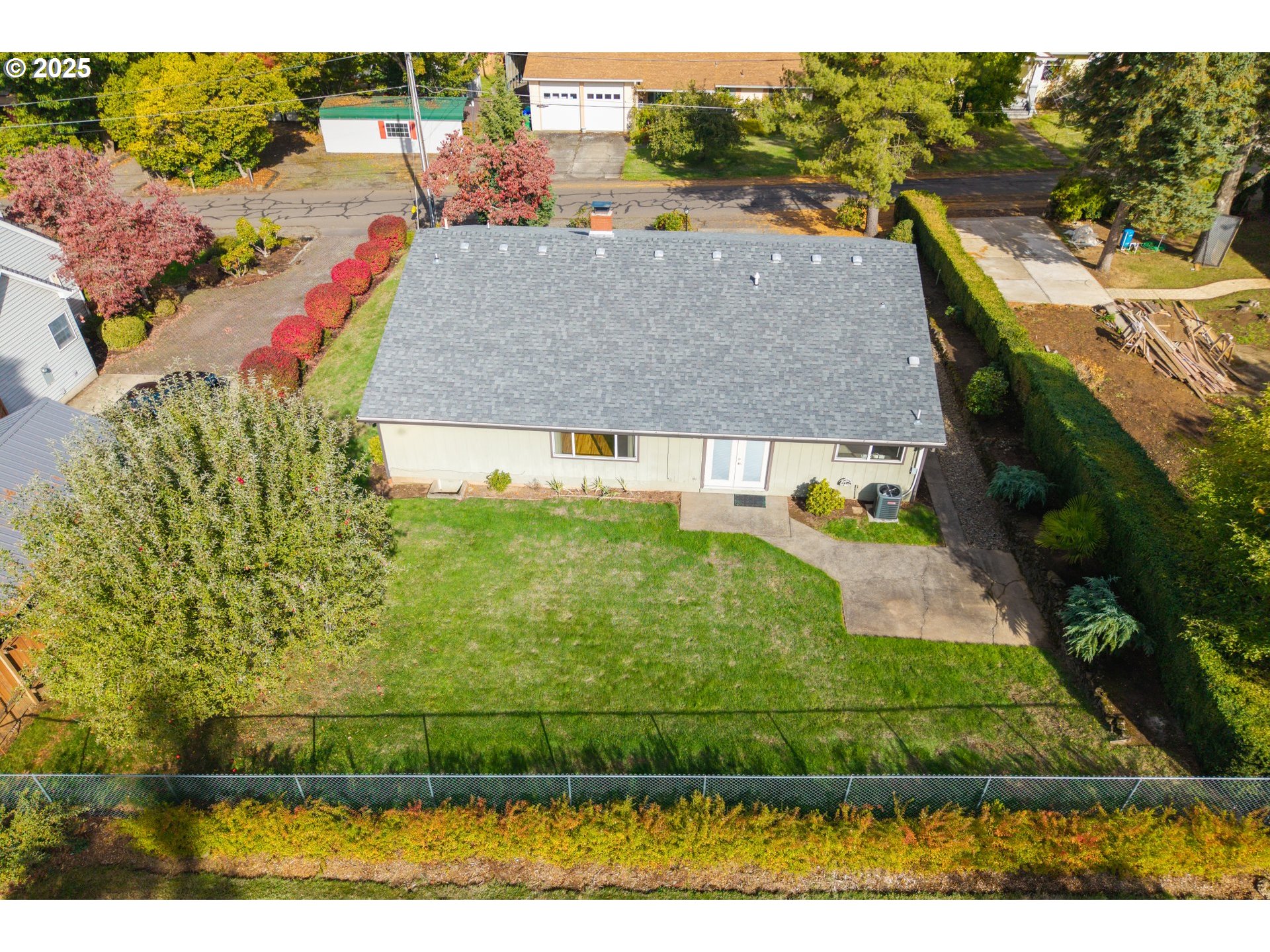 3396 Southeast Loeffelman Road Milwaukie, OR 97222 - Photo 41 of 41 a view of a houses with a yard