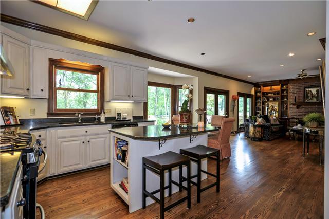 6320 Bresslyn Road Nashville, TN 37205 - Photo 9 of 20 Gallery Image 9