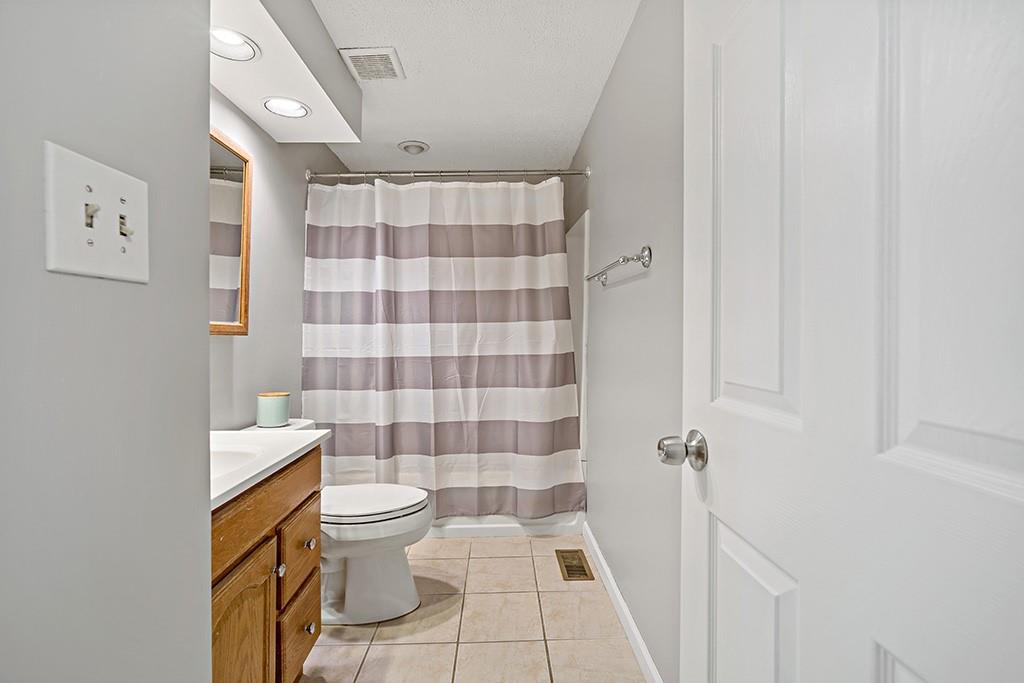 402 Meeting House Road Bridgeville, PA 15017 - Photo 13 of 25 Gallery Image 13