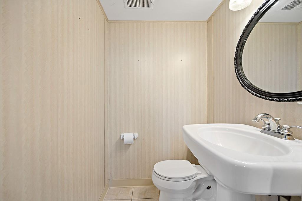 402 Meeting House Road Bridgeville, PA 15017 - Photo 17 of 25 Gallery Image 17