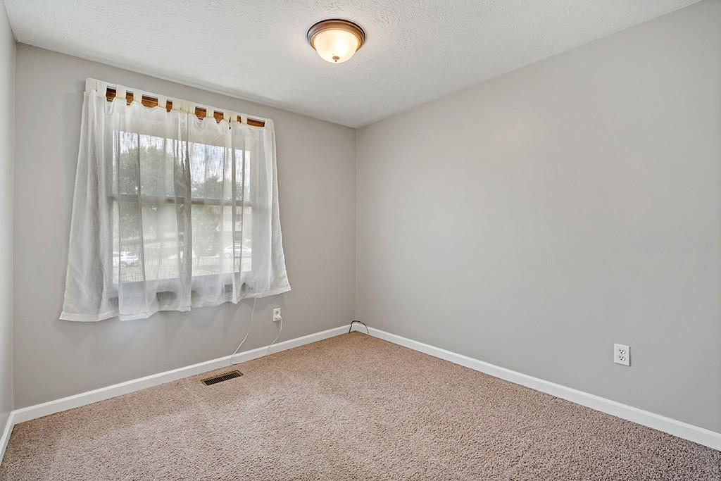 402 Meeting House Road Bridgeville, PA 15017 - Photo 20 of 25 Gallery Image 20