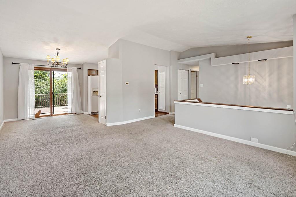 402 Meeting House Road Bridgeville, PA 15017 - Photo 4 of 25 Gallery Image 4