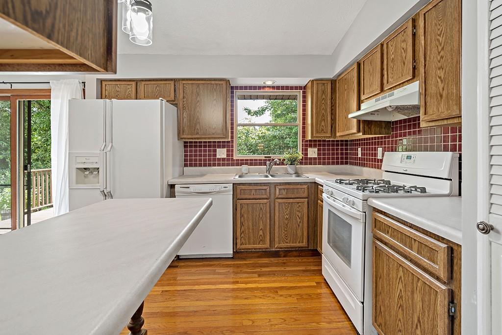 402 Meeting House Road Bridgeville, PA 15017 - Photo 8 of 25 Gallery Image 8